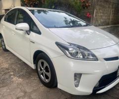 Toyota Prius 2013 Car (Used)